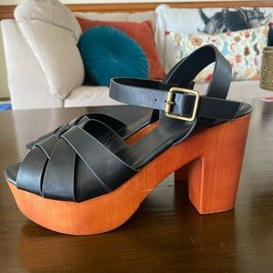 Bamboo brand platform sandals.